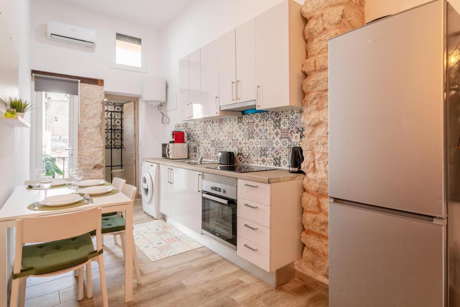 Bel Appartement Rustique Au Coeur D'Alicante Exterior photo