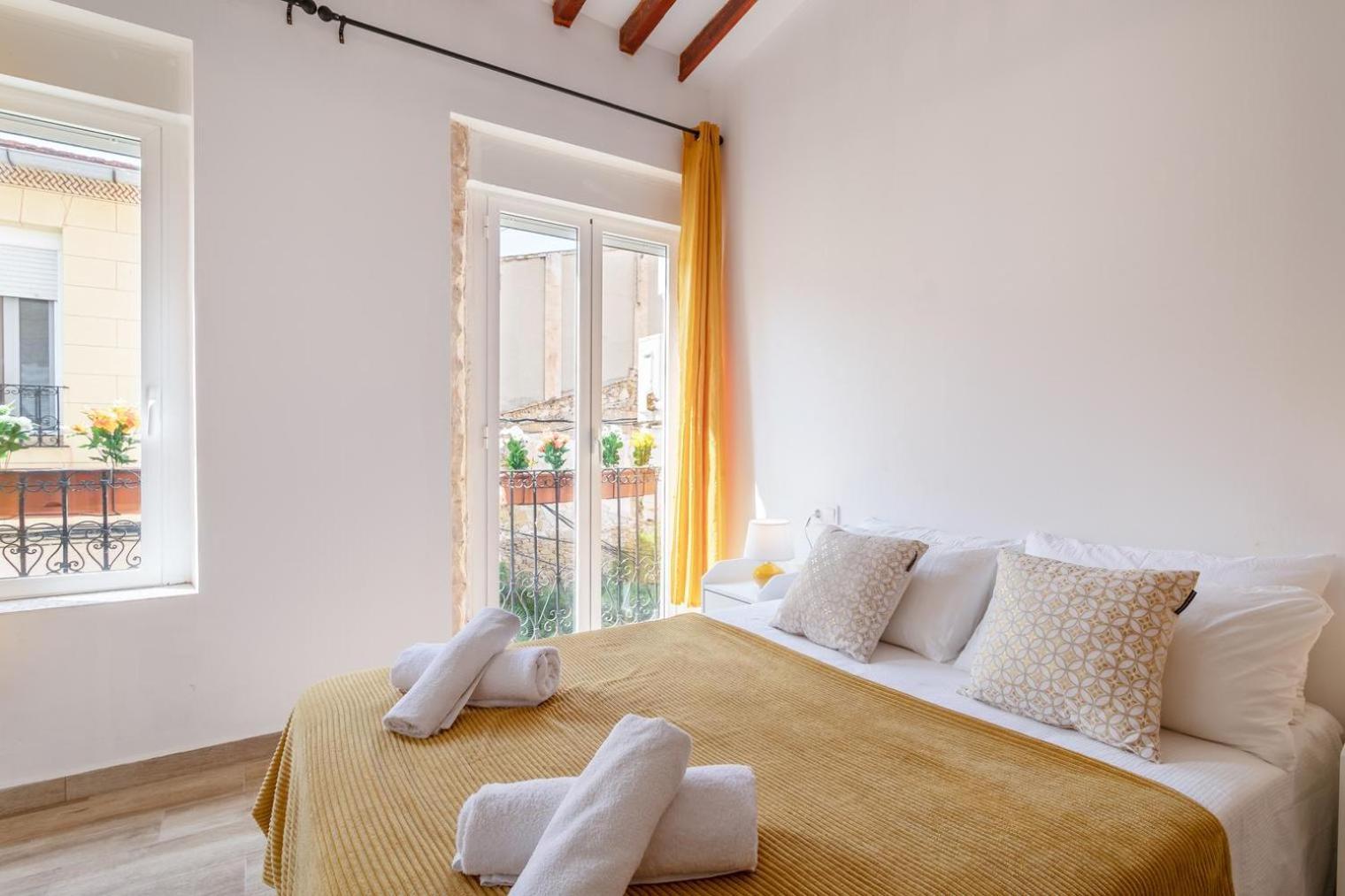 Bel Appartement Rustique Au Coeur D'Alicante Exterior photo